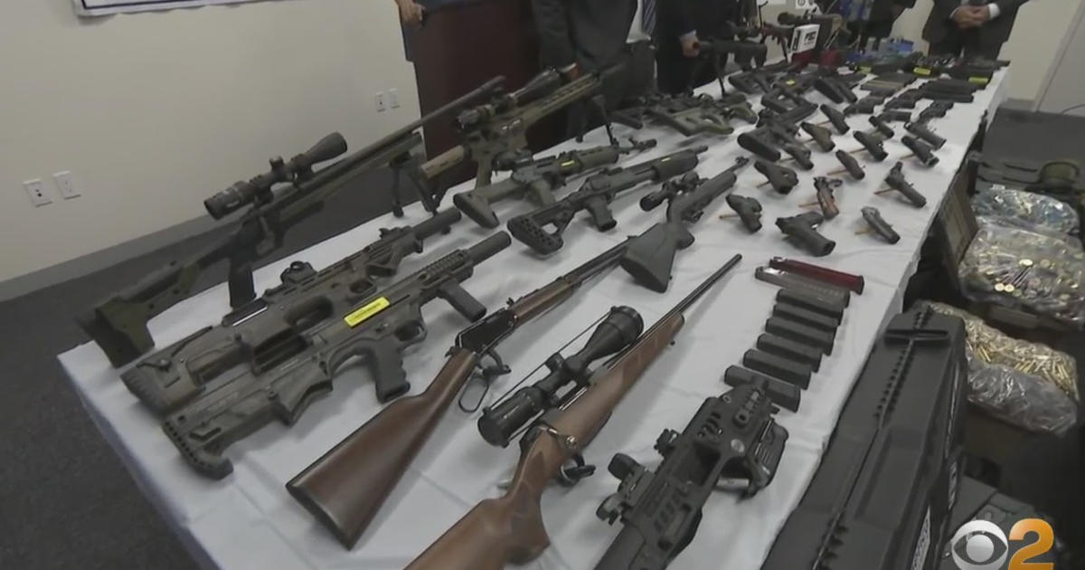 Queens DA, NYPD Announce Massive Ghost Guns Bust - CBS New York