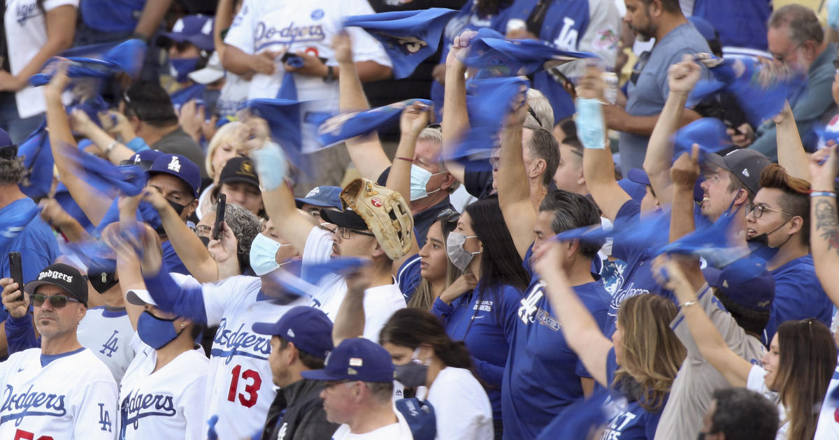 Photos: Dodgers-Braves NLCS Game 5