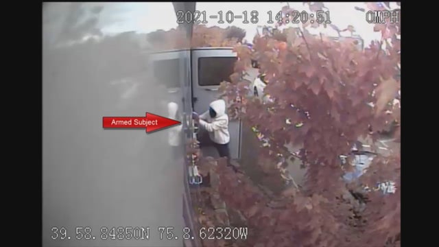 ATTEMPTED-ARMORED-CAR-ROBBERY-VO_frame_3153.jpg 