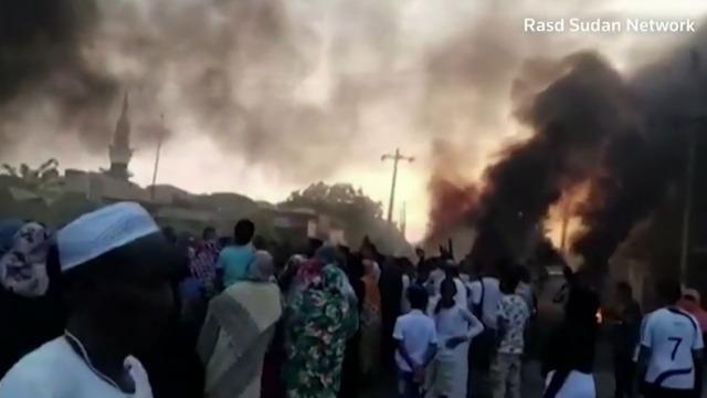 cbsn-fusion-worldview-protests-in-sudan-after-military-coup-thumbnail-823411-640x360.jpg 
