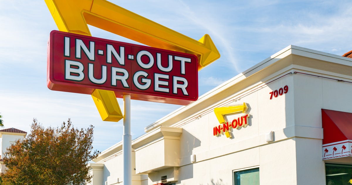 California weighs rules giving fast food workers more power