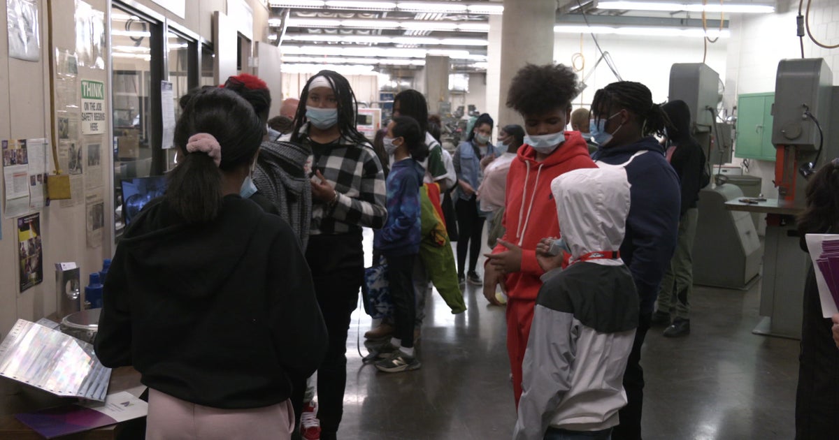 Minneapolis Students Get Closer Look At STEM Career Possibilities CBS