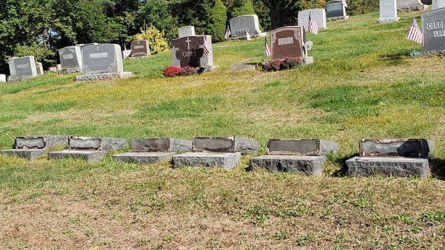 Framingham-Gravestones.jpg 