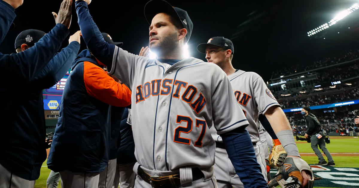 Astros beat Braves 5-4