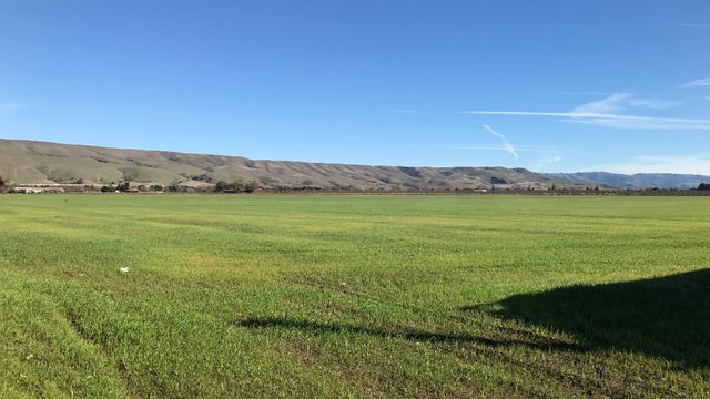 san_jose_coyote_valley_farmland_110221.jpg 