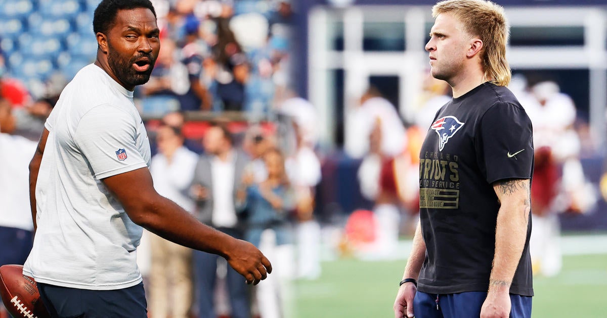 Patriots Assistant Coaches Are Having Lots Of Fun With A Fart Machine ...