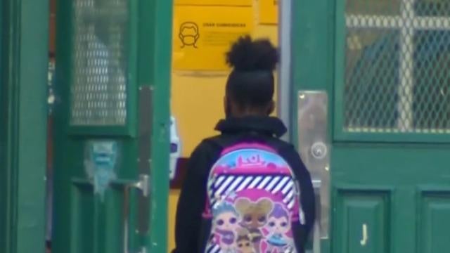 cbsn-fusion-judge-overturns-texas-mask-mandate-ban-for-schools-thumbnail-834627-640x360.jpg 