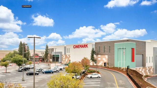 cinemark-galleria-roseville.jpg 