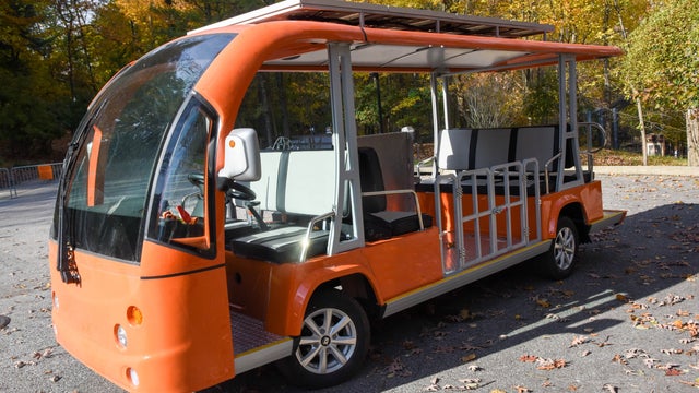 ZooShuttle-1.jpeg 