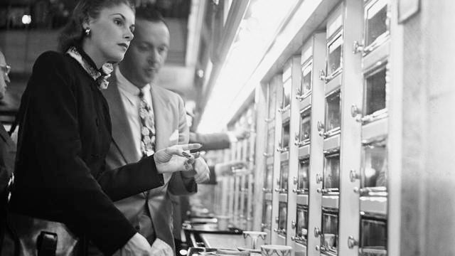 At The Grand Central Station Automat 