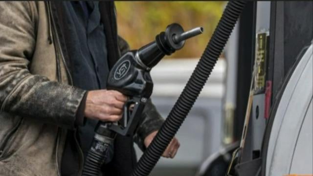 cbsn-fusion-biden-plans-to-use-the-strategic-petroleum-reserve-to-help-lower-gas-prices-thumbnail-841937-640x360.jpg 