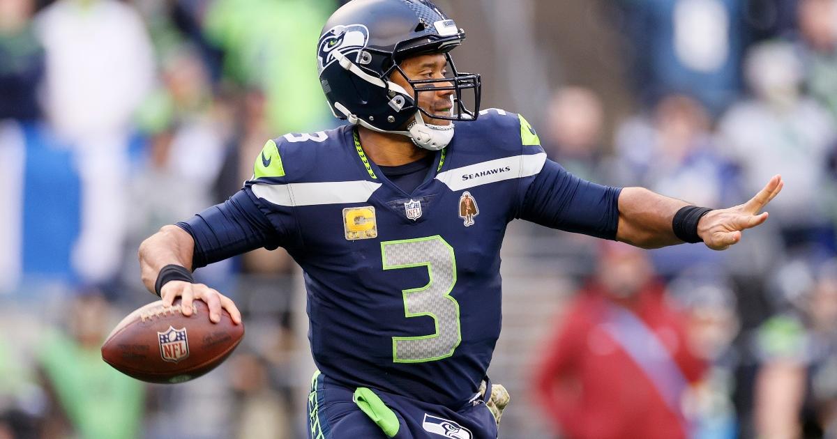 New England Patriots rumors: Keep an eye Russell Wilson situation