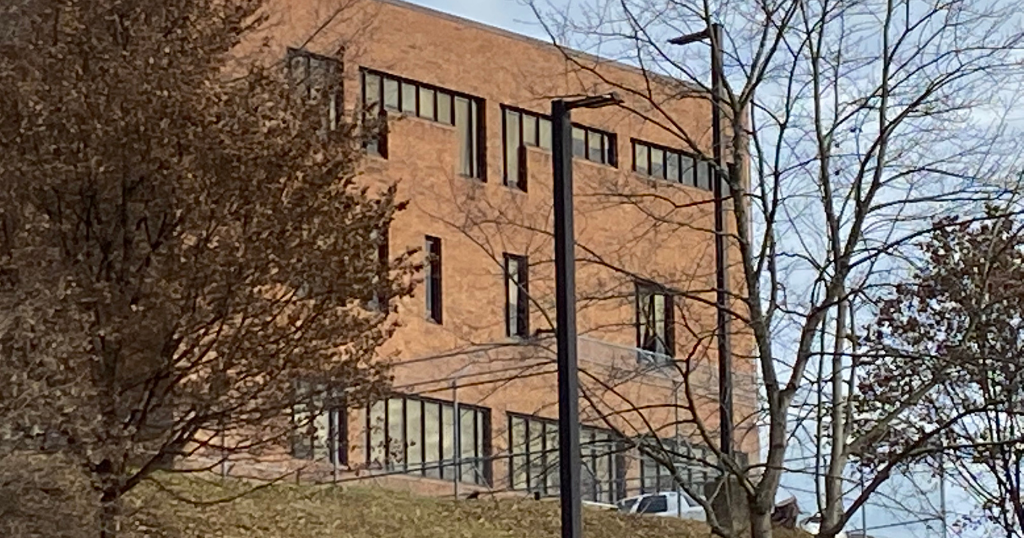 Brashear High School Student Shoves Teacher During Verbal Incident