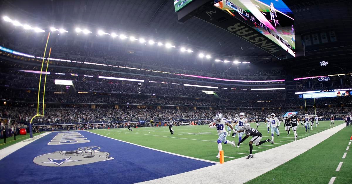 COVID-19 Outbreak Sends Dallas Cowboys Back To Virtual Meetings - CBS DFW