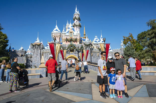 Holiday celebrations and winter festivities at Disneyland and Disney California Adventure 