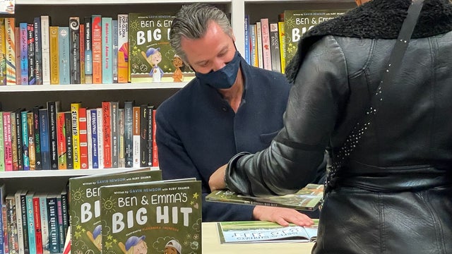 newsom-book-signing.jpg 