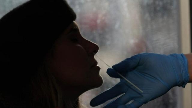 cbsn-fusion-health-officials-warn-of-winter-of-illness-and-death-for-unvaccinated-americans-thumbnail-858301-640x360.jpg 