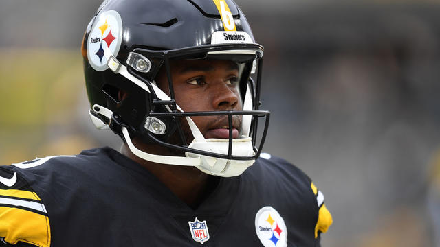 Pittsburgh Steelers punter Pressley Harvin III during an NFL football  News Photo - Getty Images