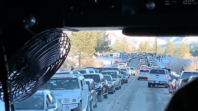 wrightwood-snow-play-gridlock.png 