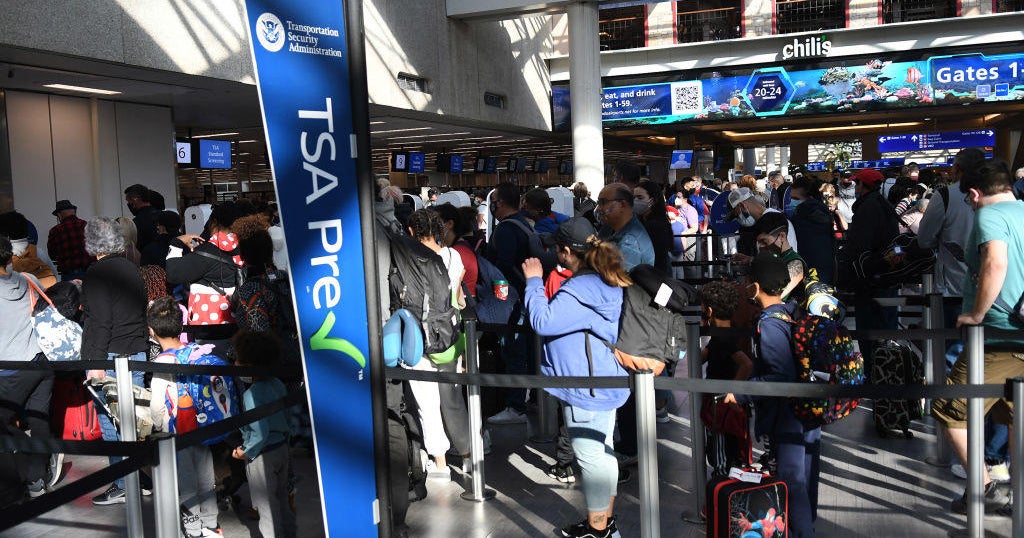 Can you bring food through airport security? Here are the Thanksgiving dishes that are TSA-approved. Can you bring food through airport security? Here are the Thanksgiving dishes that are TSA-approved.