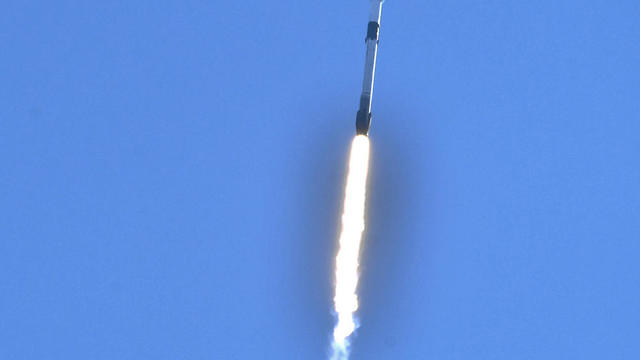 011322-launch2.jpg 