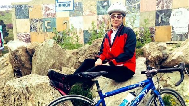 cbsn-fusion-afghan-cyclist-pursues-her-dreams-in-us-after-fleeing-the-taliban-thumbnail-873280-640x360.jpg 