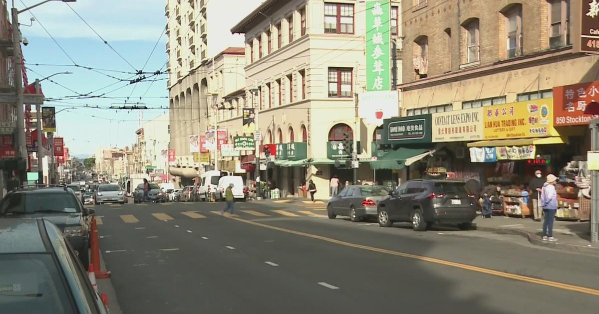 Chef in San Francisco’s Chinatown teaches self-defense to workers