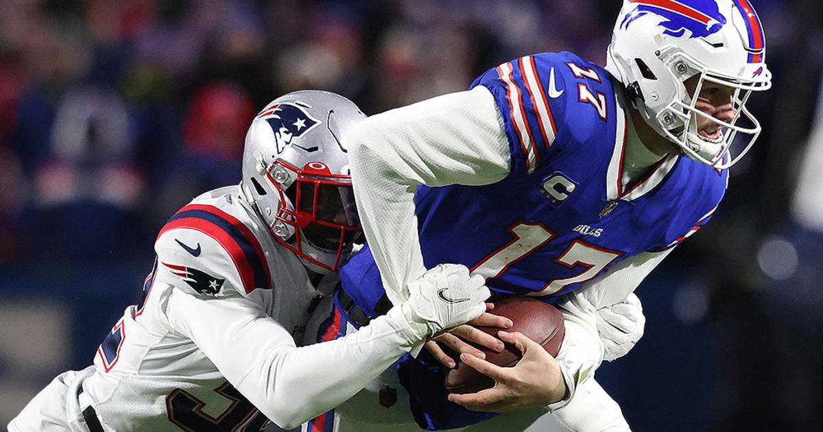 Bills pound Patriots 47-17 in playoffs