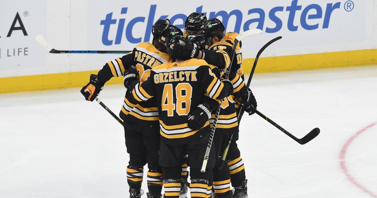 Pastrnak's Power-Play Goal Lifts Bruins Over Jets 3-2 - CBS Boston