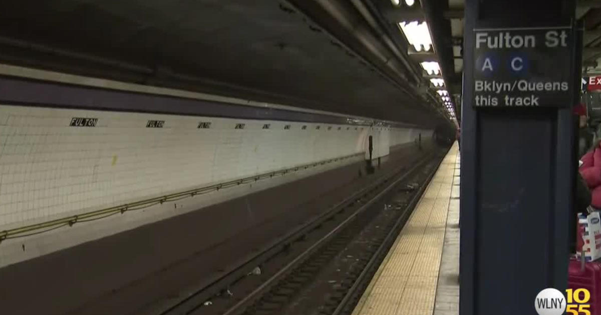 62-Year-Old Man Pushed Onto Subway Tracks In Lower Manhattan - CBS New York