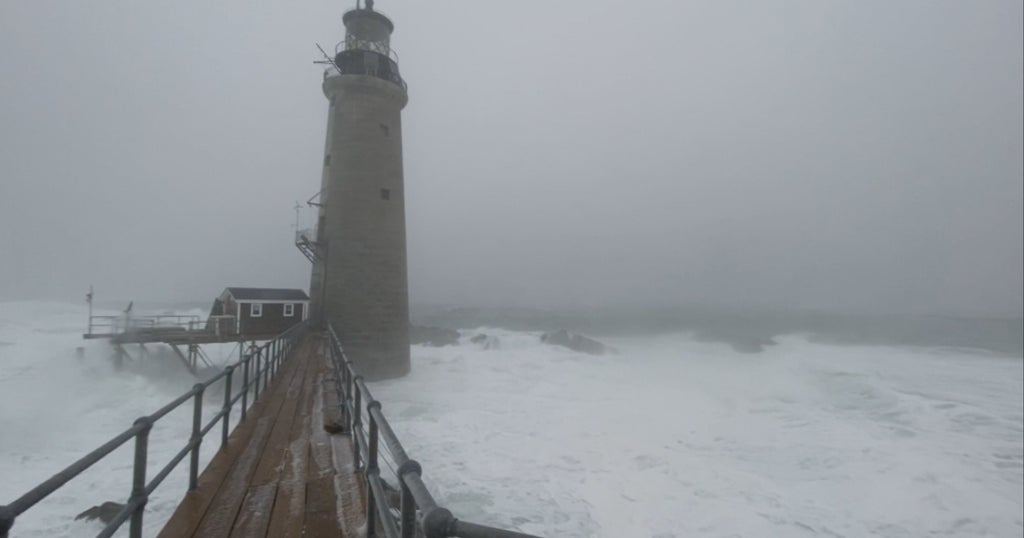 Lighthouse Owner Rides Out Blizzard On Island In Boston Harbor - CBS Boston