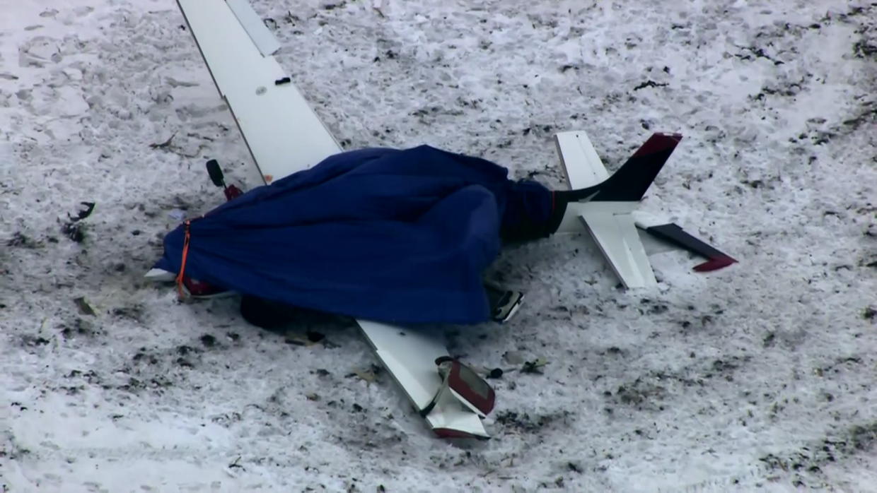 Small Plane Crash Injures 2 Near Hutchinson - CBS Minnesota