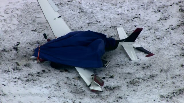 Hutchinson-Plane-Crash-_WCCO0WJU_00-00-2807.jpg 