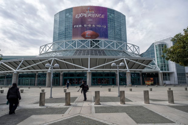 The Super Bowl Experience comes to the Los Angeles Convention Center 