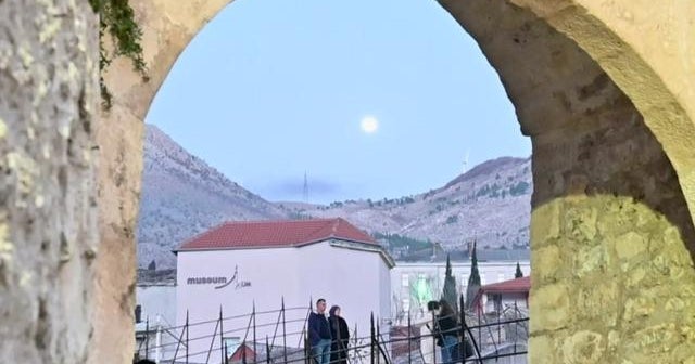 Ethnic tensions rising again in Bosnia-Herzegovina - CBS News