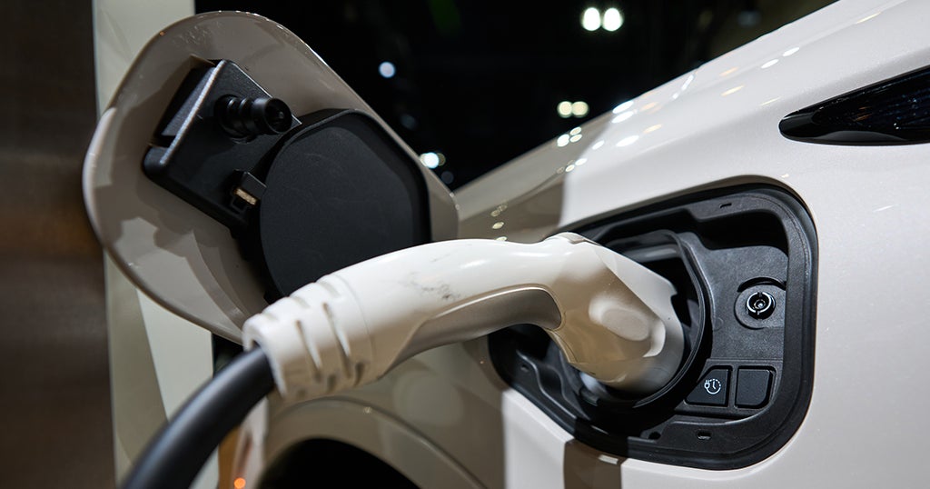 Massachusetts Provides 13M For 300 EV Charging Stations CBS Boston
