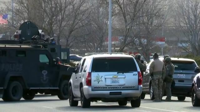 cbsn-fusion-manhunt-underway-after-fatal-grocery-store-shooting-thumbnail-889571-640x360.jpg 