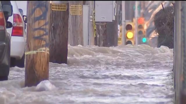 cbsn-fusion-water-main-break-philadelphia-neighborhood-kingsessing-flooded-thumbnail-892485-640x360.jpg 