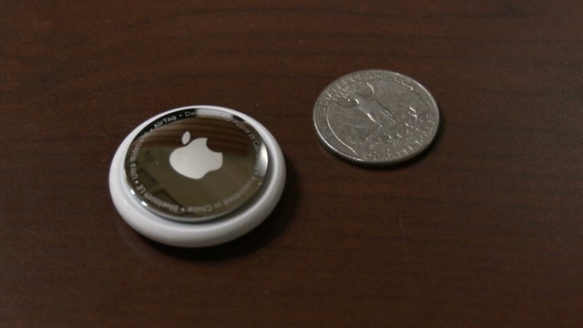 【未使用】Apple AirTag ２個　MX542ZP/A AirTag Apple MX542ZM/A AirTag - White(Pack of 4) for sale online | eBay