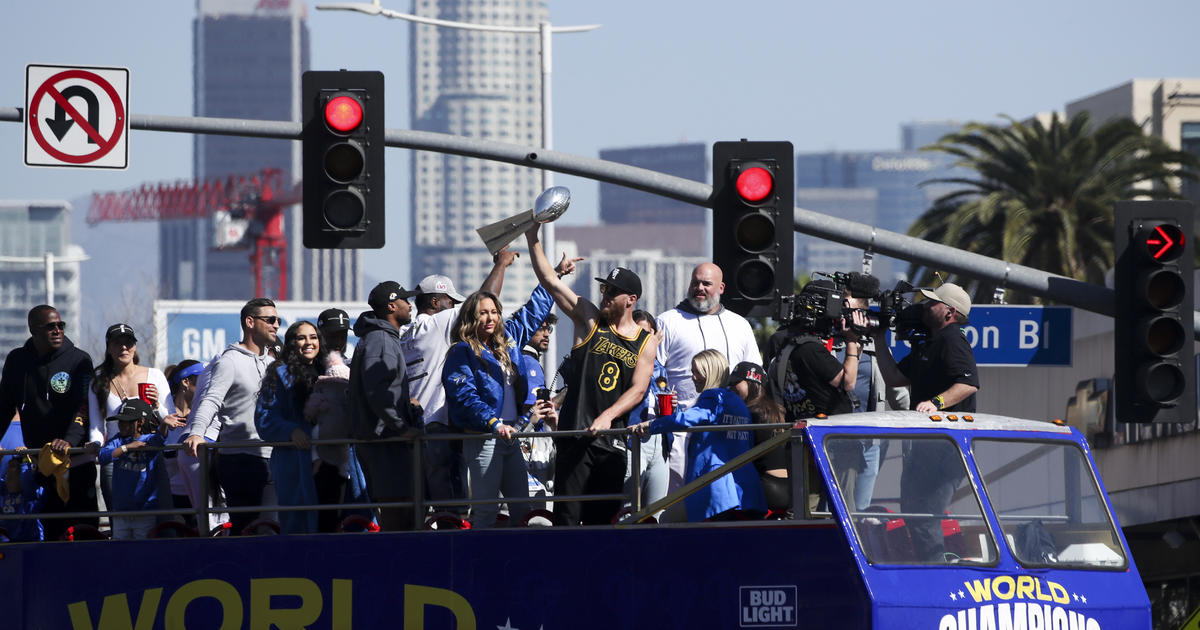 Thousands Descend On Downtown LA For Rams Super Bowl Parade - CBS Los  Angeles