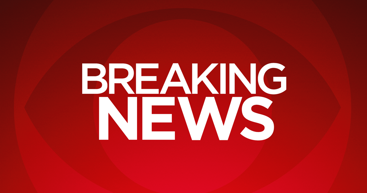 Air India Flight, Londra'ya Uçuşta Ahmedabad Havaalanı'ndan kalkıştan sonra çöküyor