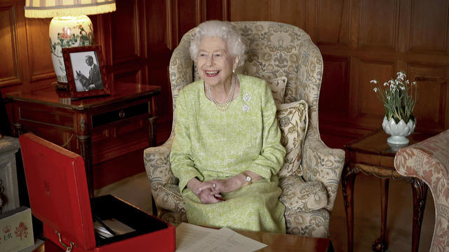 Queen-Elizabeth-II.jpg 