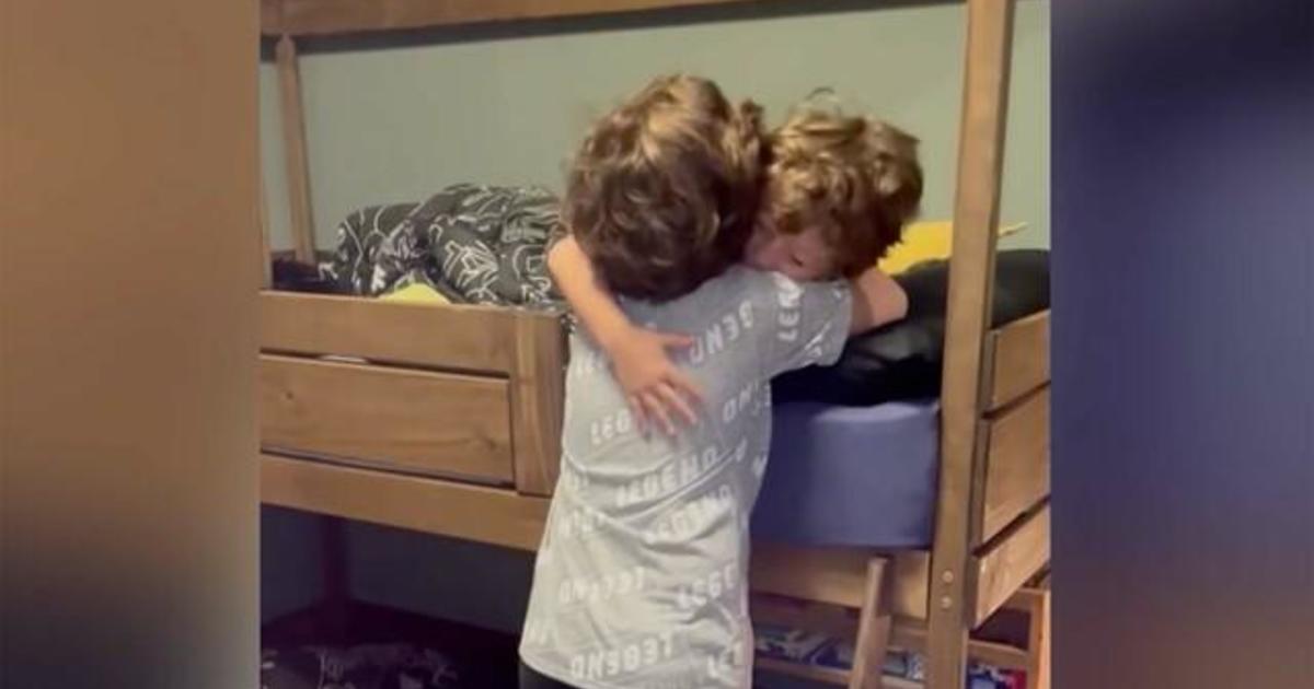 Boy Surprises Cousin While He Is Sleeping Cbs News 4204