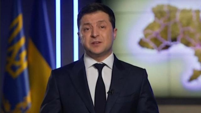 cbsn-fusion-ukrainian-president-asks-for-international-help-as-fears-grow-over-russian-invasion-thumbnail-902336-640x360.jpg 