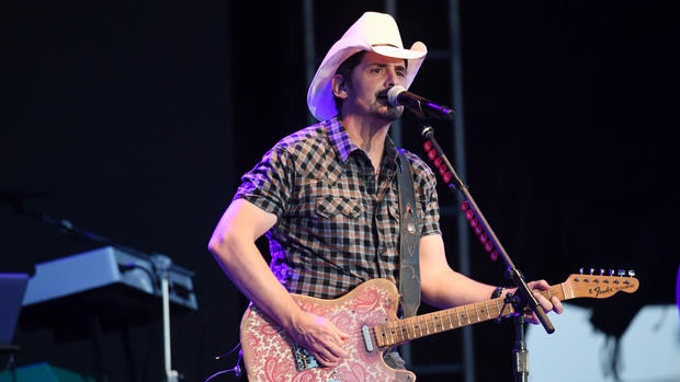 Brad Paisley: Live From The Drive-In 