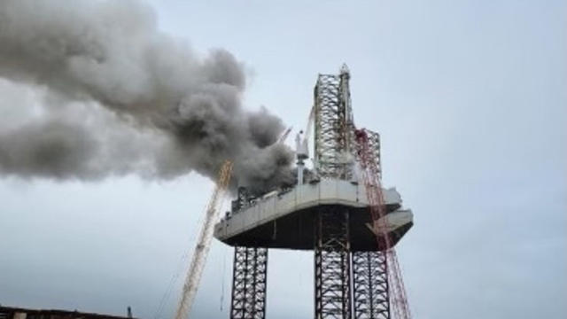 oil-rig-fire.jpg 