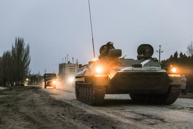 Military hardware moved across Crimea, Russia 