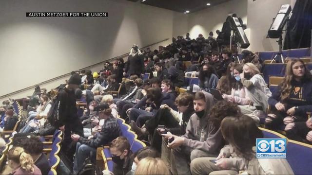 nevada-union-hs-students-auditorium.jpeg 