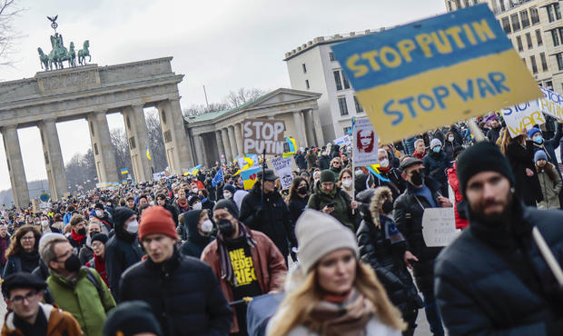 Berlin Holds Large Anti-War Rally As Ukraine Battles Russian Invasion 