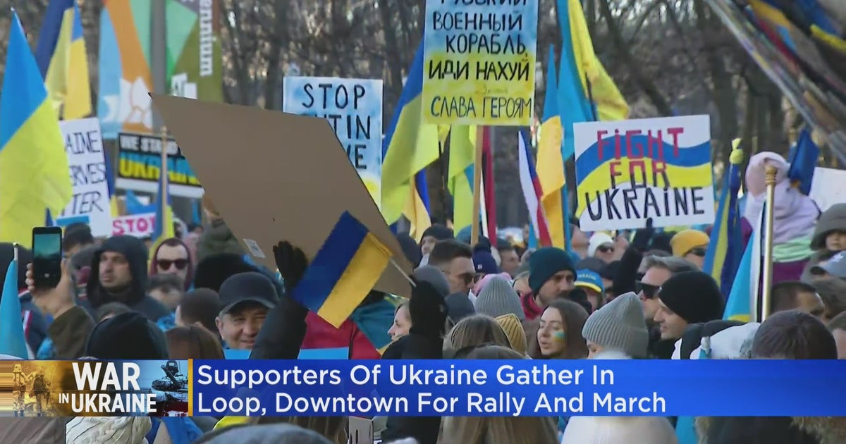 Hundreds Of Supporters Of Ukraine Rally In Chicago Loop - CBS Chicago